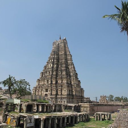 Om Shiva Guest House Hampi Exteriér fotografie